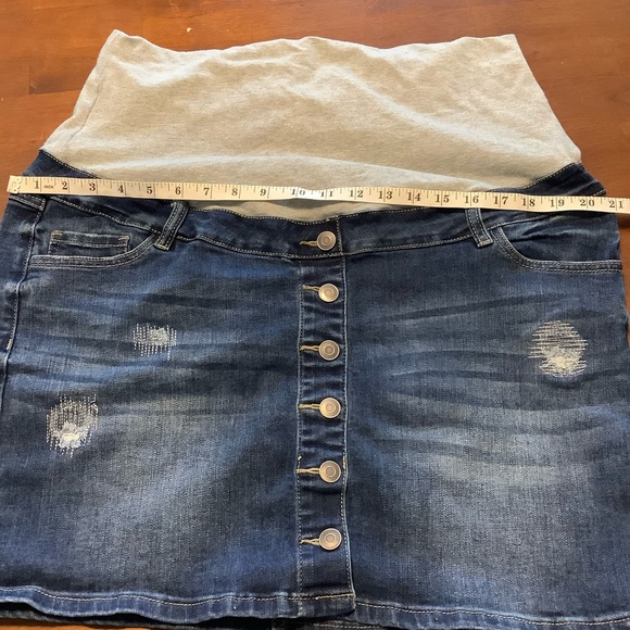 Thyme Distressed Maternity Jean Skirt, Size XL - Picture 8 of 8